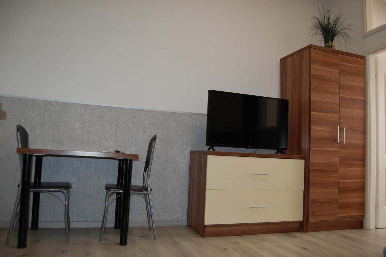 Belváros Apartmanház Sopron Exterior foto